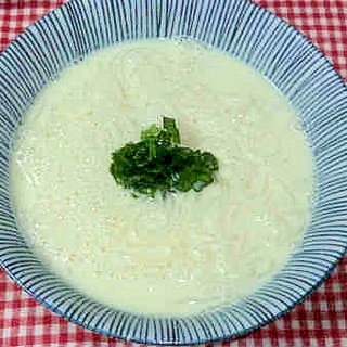 ヘルシーで低カロリー！豆乳こんにゃく和風ラーメン